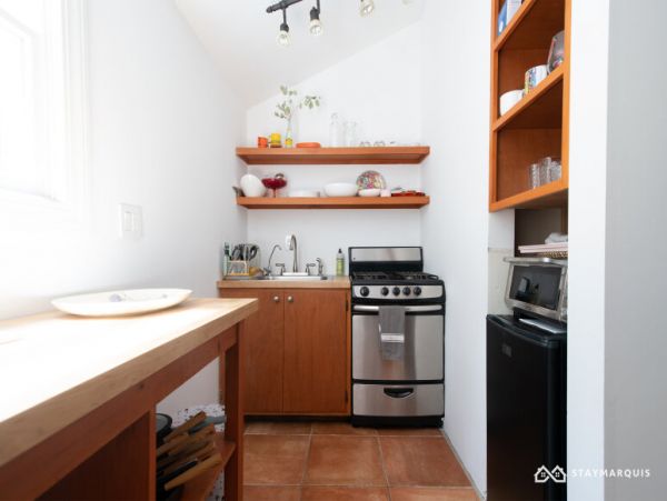 Hamptons Home 1020659