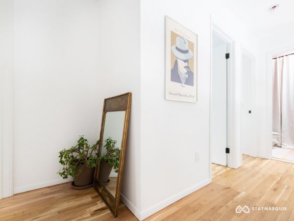 Hamptons Home 1020659