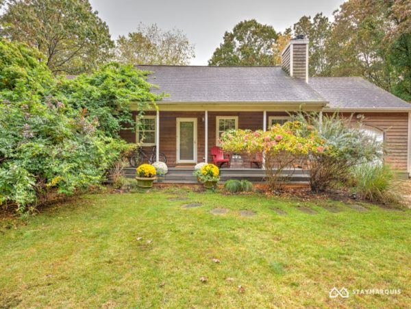 Hamptons Home 1020660