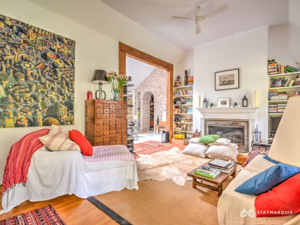 Hamptons Home 1020660