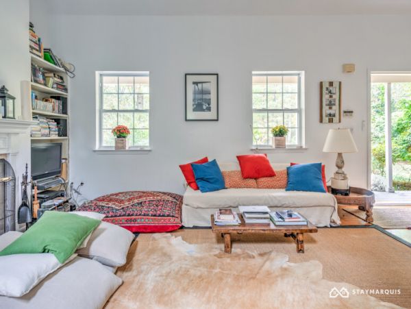 Hamptons Home 1020660