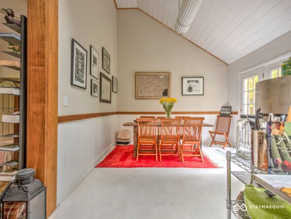 Hamptons Home 1020660