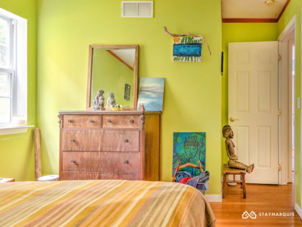 Hamptons Home 1020660
