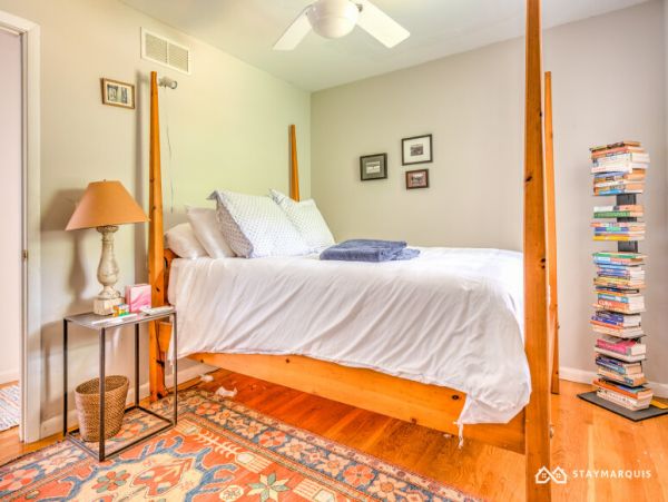 Hamptons Home 1020660