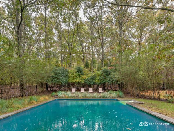 Hamptons Home 1020660