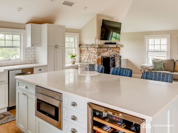 Hamptons Home 1020663