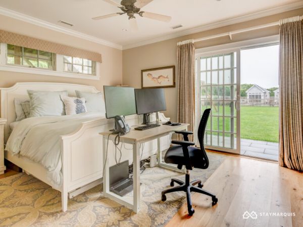 Hamptons Home 1020663