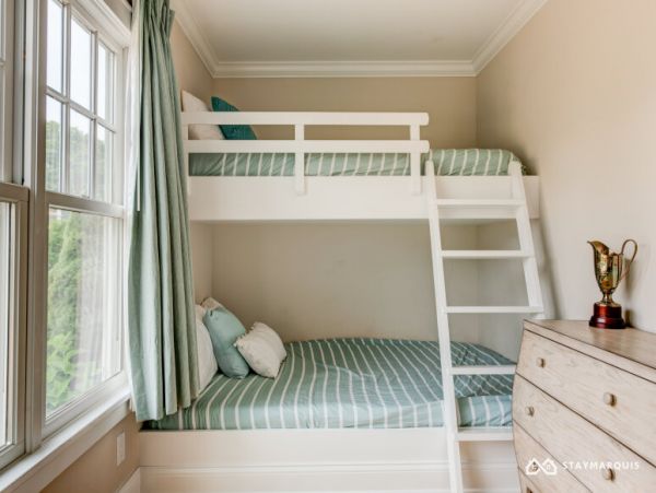 Hamptons Home 1020663