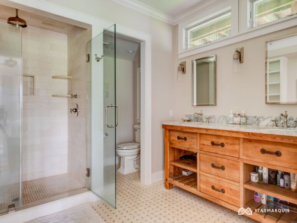 Hamptons Home 1020663