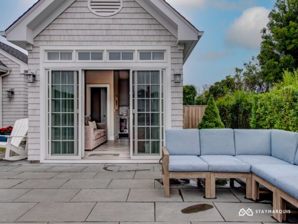Hamptons Home 1020663