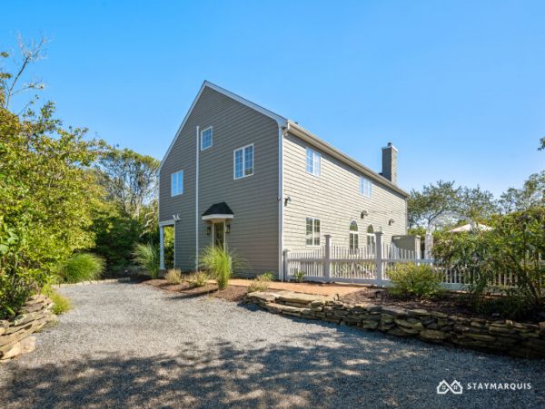 Hamptons Home 1020664