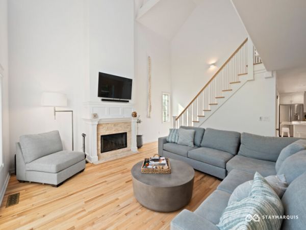 Hamptons Home 1020664