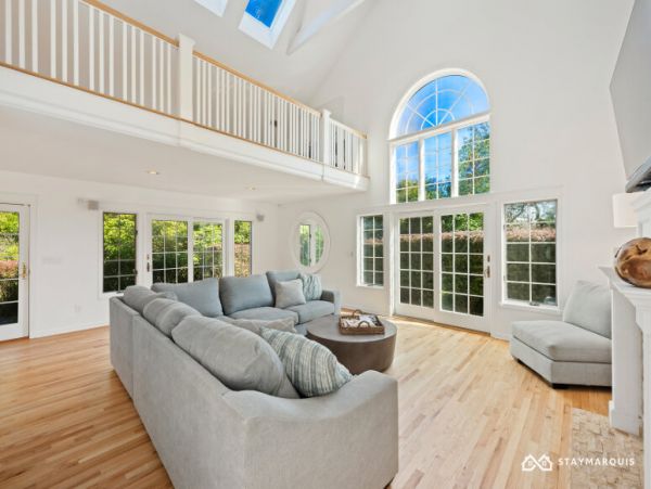 Hamptons Home 1020664