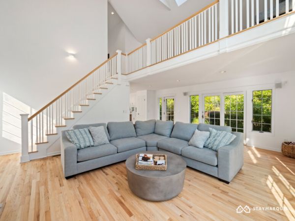 Hamptons Home 1020664