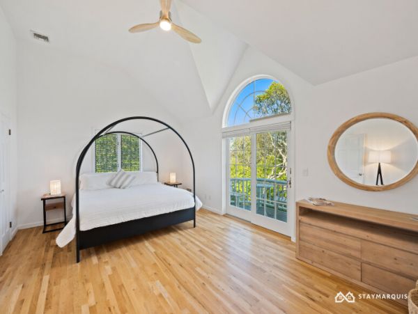 Hamptons Home 1020664