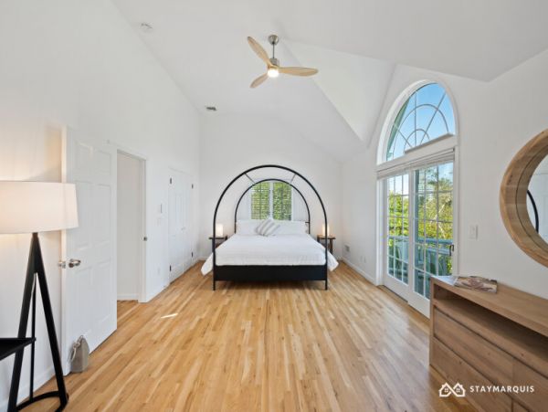 Hamptons Home 1020664