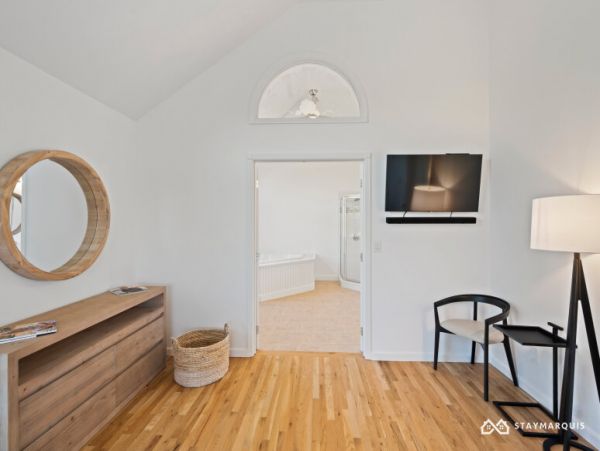 Hamptons Home 1020664