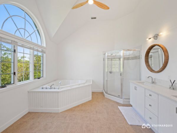 Hamptons Home 1020664