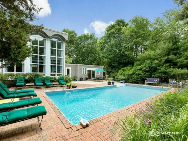 Hamptons Home 1020665