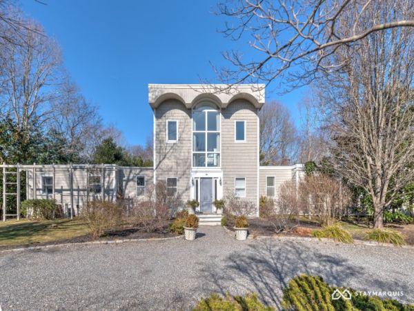 Hamptons Home 1020665
