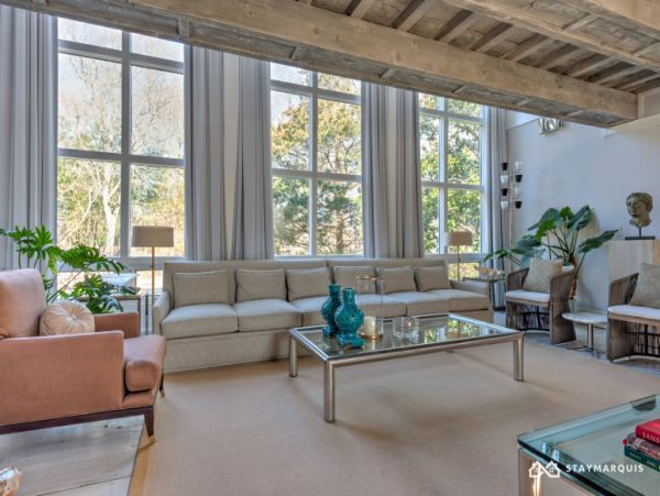 Hamptons Home 1020665