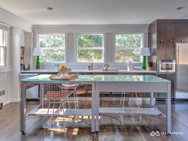 Hamptons Home 1020665