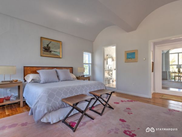 Hamptons Home 1020665