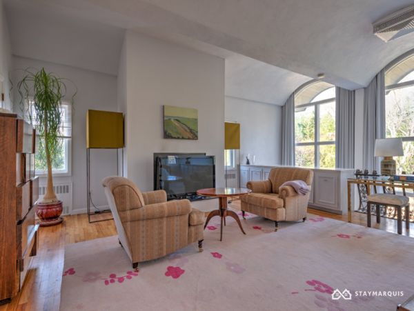 Hamptons Home 1020665