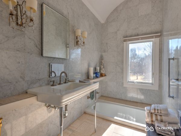 Hamptons Home 1020665