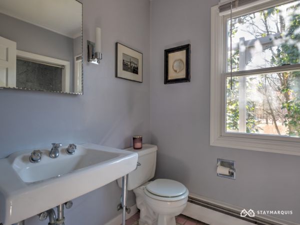 Hamptons Home 1020665