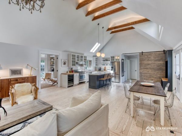 Hamptons Home 1020667