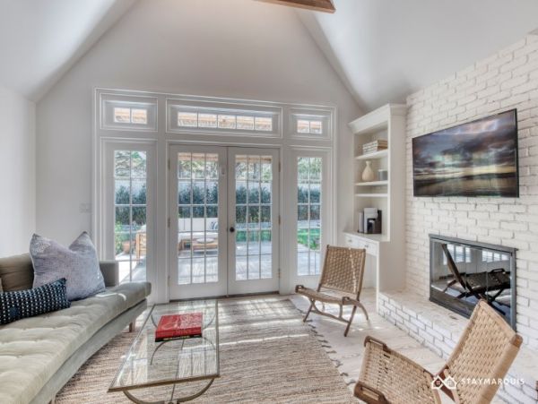 Hamptons Home 1020667