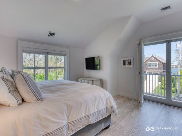 Hamptons Home 1020667