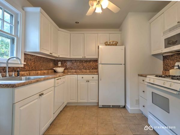 Hamptons Home 1020668