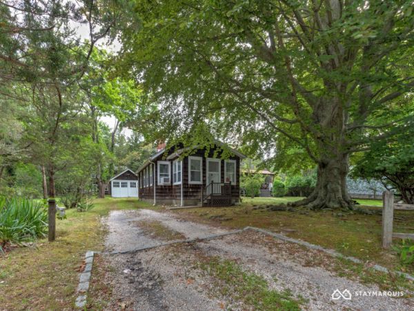 Hamptons Home 1020668