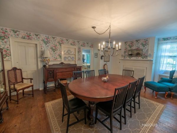 Hamptons Home 1020670