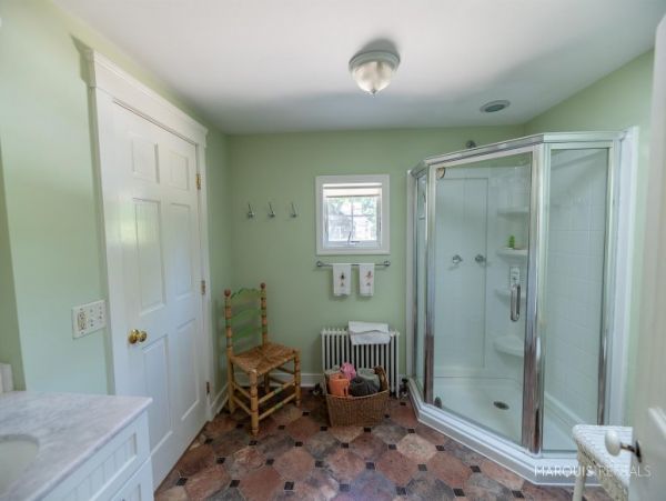 Hamptons Home 1020670