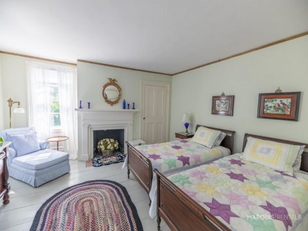 Hamptons Home 1020670
