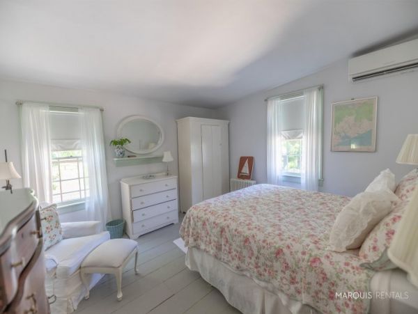 Hamptons Home 1020670