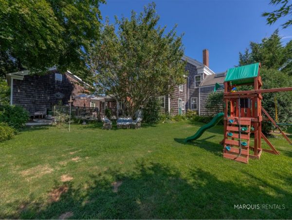 Hamptons Home 1020670