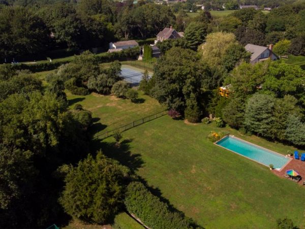 Hamptons Home 1020670