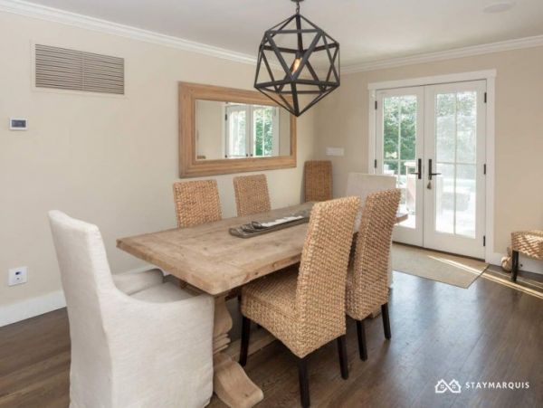 Hamptons Home 1020671