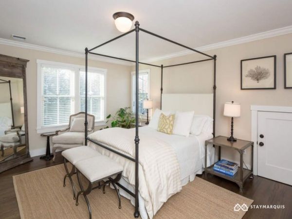 Hamptons Home 1020671