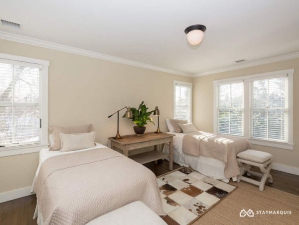 Hamptons Home 1020671
