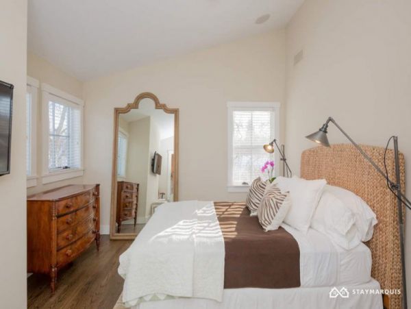 Hamptons Home 1020671