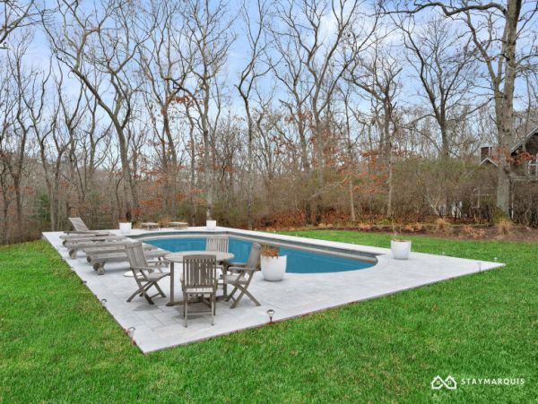 Hamptons Home 1020673
