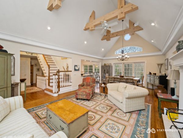 Hamptons Home 1020673