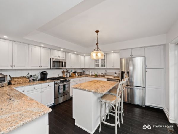 Hamptons Home 1020673