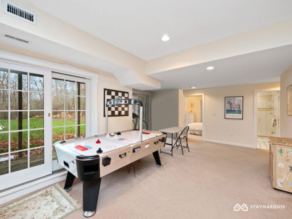 Hamptons Home 1020673
