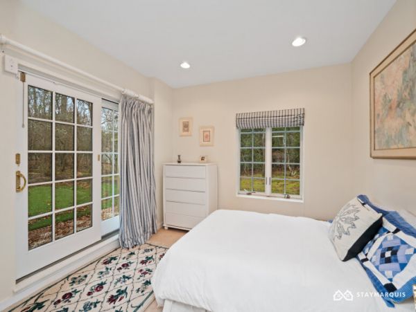Hamptons Home 1020673